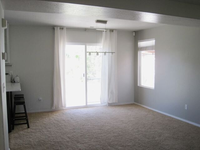 Building Photo - 209 Interlochen Ln