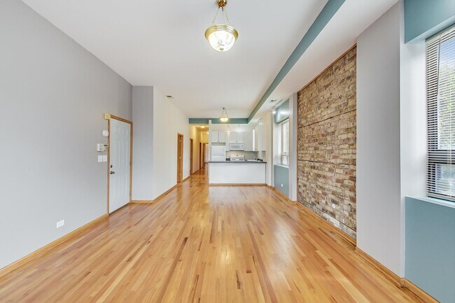 Building Photo - 1769 N Clybourn Ave