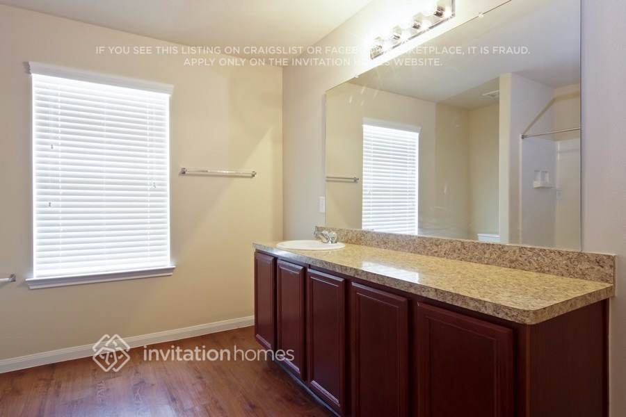 Building Photo - 18711 N Lyford Dr