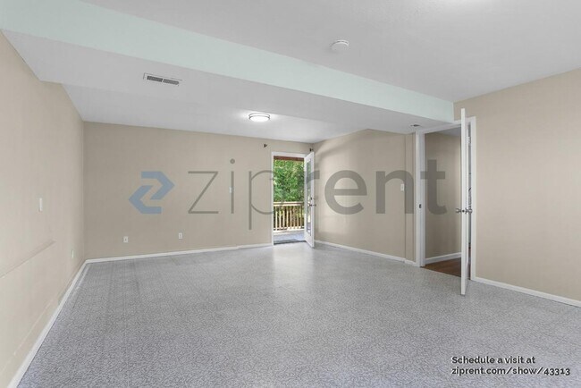 Building Photo - 13225 112th Ave NE