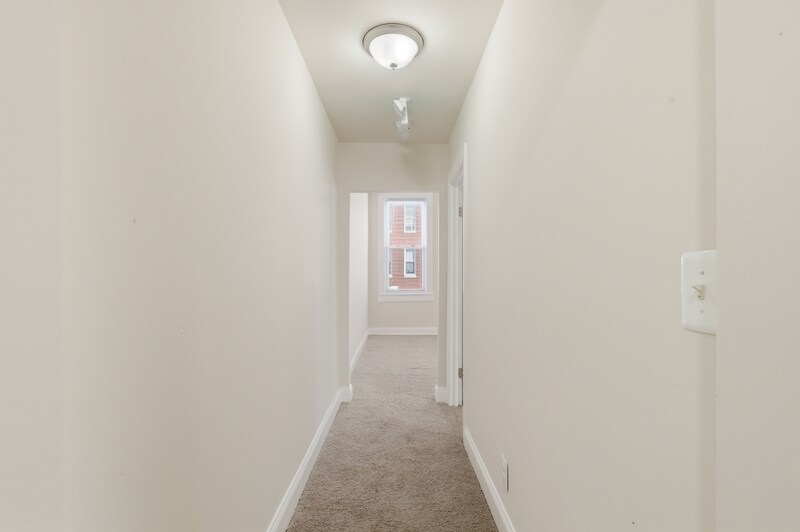 Building Photo - 910 N Arlington Ave