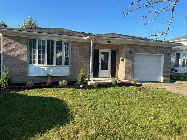 Building Photo - 31 W Cherbourg Dr