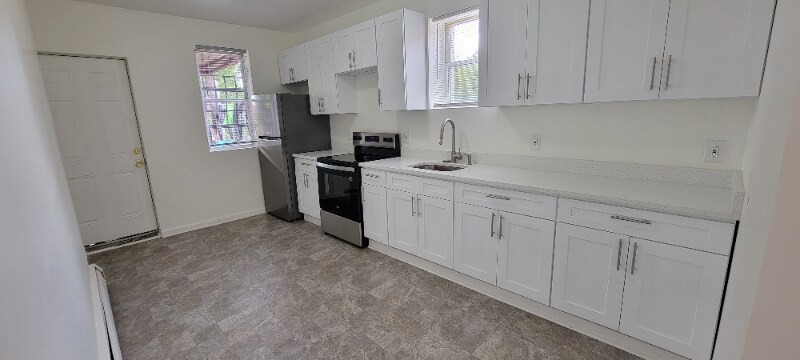 Building Photo - 101-103-103 Shultas Pl