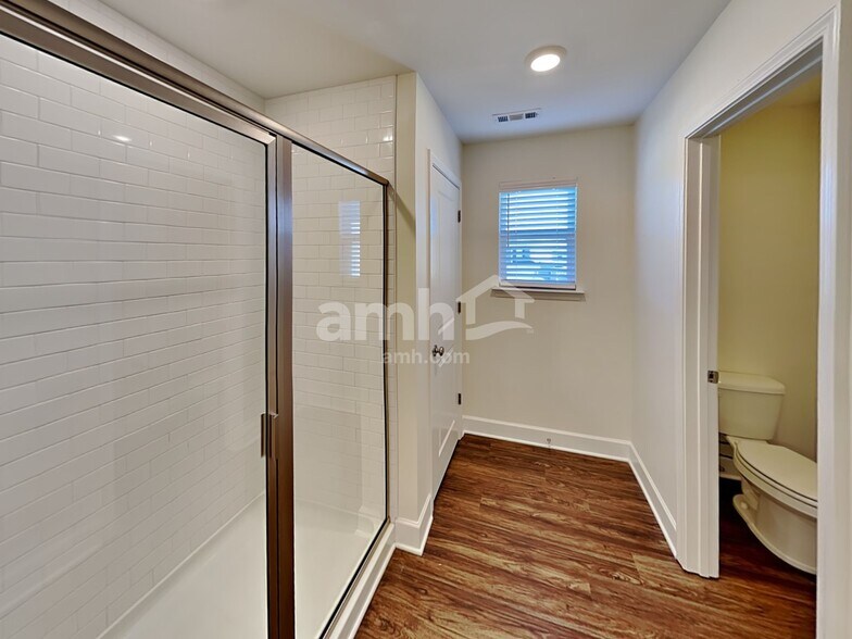 Building Photo - 815 Mary Beth Ct