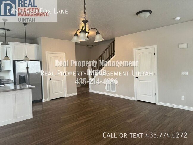 Building Photo - 426 Redfox Ln