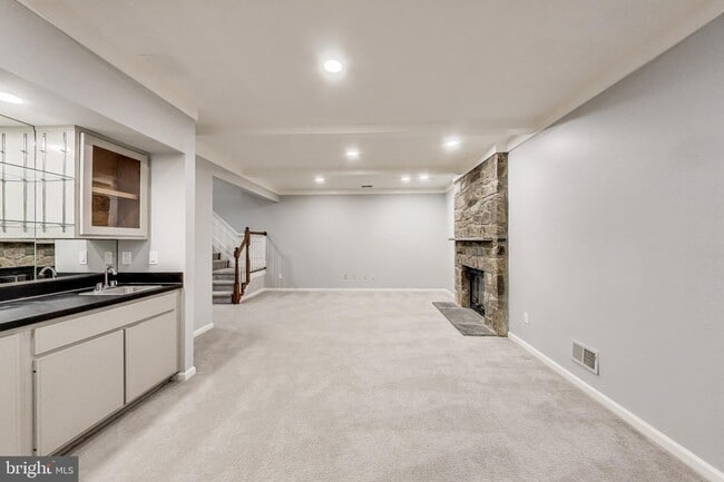 Building Photo - 8017 Rising Ridge Rd