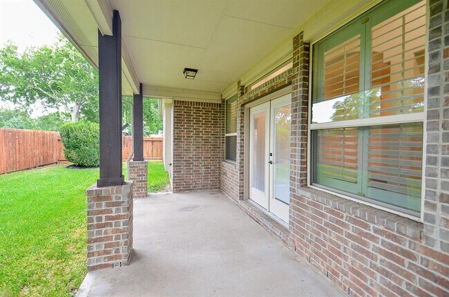 Building Photo - 21331 Summer Wine Dr