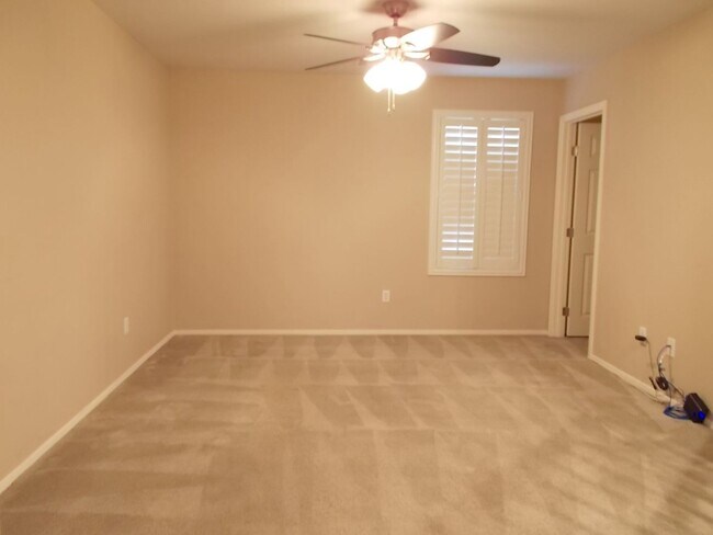 Building Photo - Spacious 3-Bedroom Cul-de-Sac Home in Prime Location