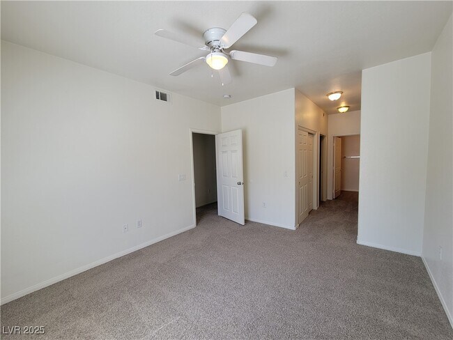 Building Photo - 3822 Ormond Beach St