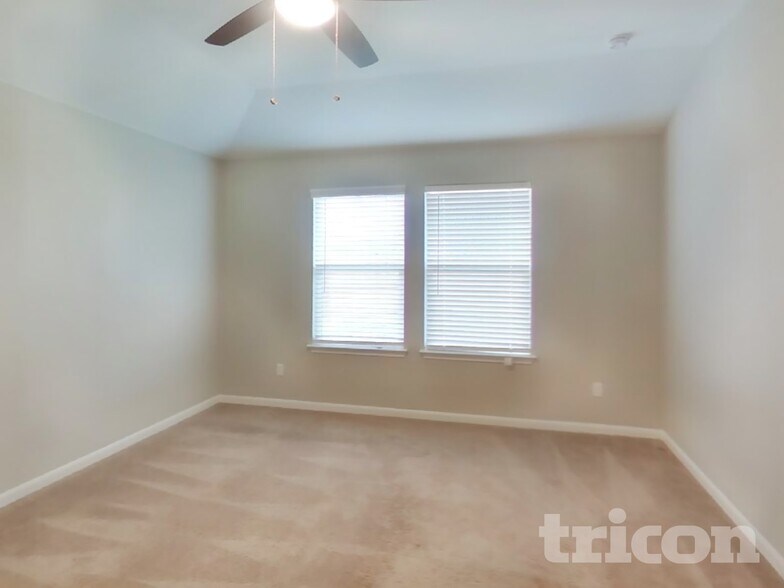 Building Photo - 5907 Noah Pl