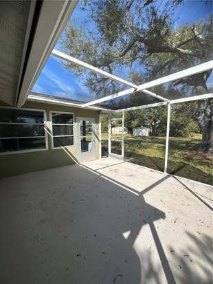 Building Photo - 1835 Neptune Dr