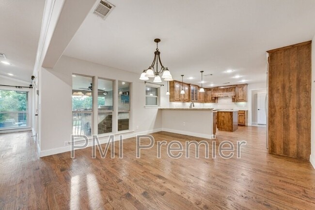 Building Photo - 14077 Brookridge Dr