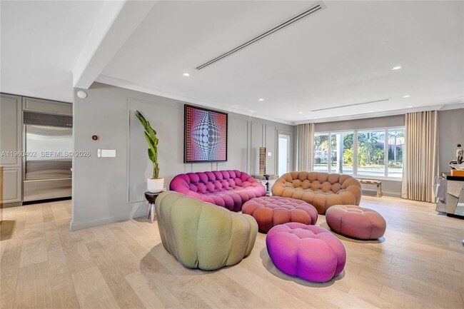 Building Photo - 750 Harrison St