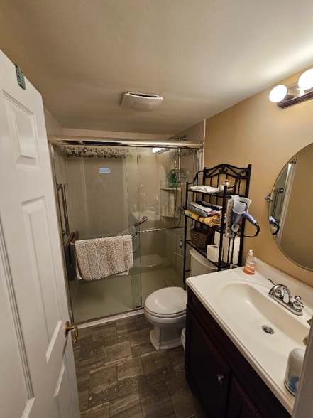 Building Photo - 1 Pokesit Rd