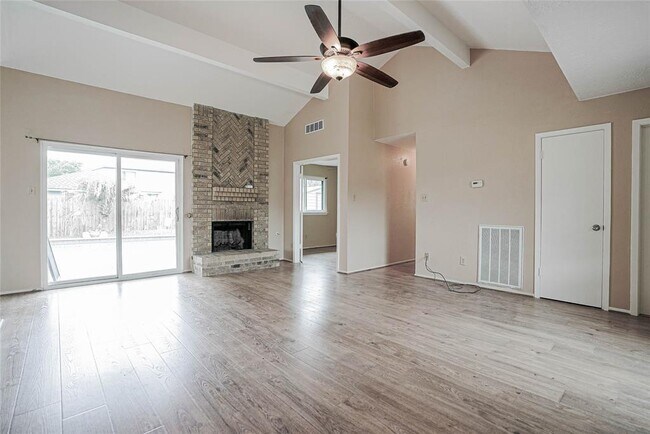Building Photo - 11103 W Brompton Dr