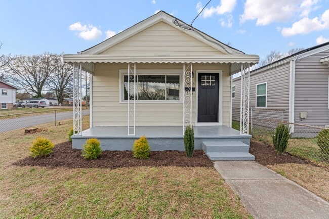 Building Photo - Trek Rentals