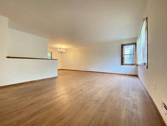 Building Photo - 3620 3rd Pl NW