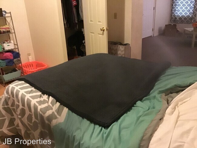 Building Photo - 1431-1437 Neil Ave