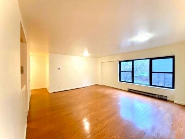 Building Photo - 3 bedroom in New York NY 10027