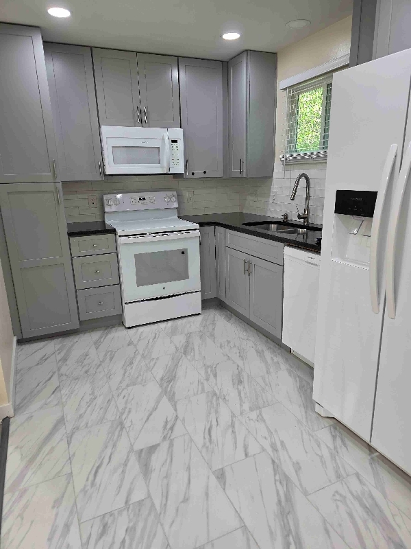 Building Photo - 2507 Dale Creek Dr NW