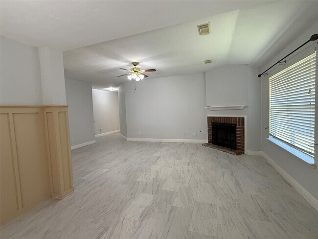 Building Photo - 14419 Golden Cypress Ln