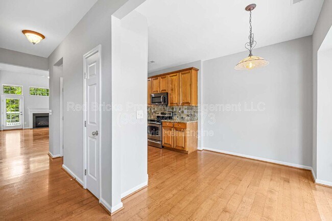 Building Photo - 9425 Shumacher Ave NW