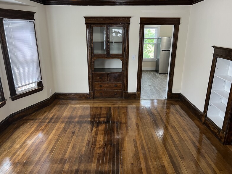 Living Room - 32 W Alvord St