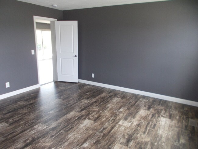Building Photo - Large, Beautiful Home North of Richmond