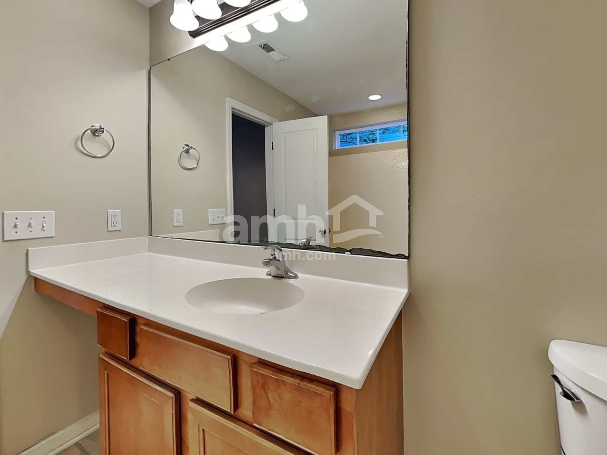 Building Photo - 5015 Whitfield Ct