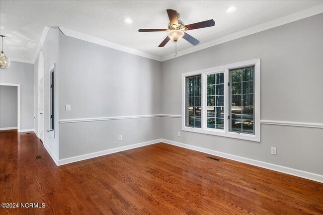 Building Photo - 11 Whisper Lake Dr