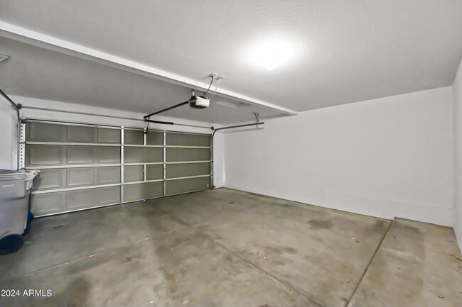 Building Photo - 22652 W Adams Dr