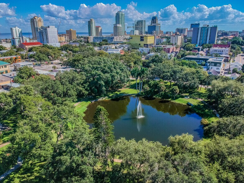 Building Photo - 486 9th Ave N