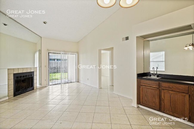 Building Photo - 5135 Indian Lakes Ct