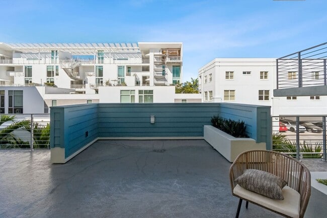 Building Photo - 1343 4th St