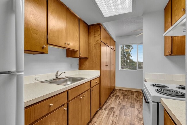 Interior Photo - Kingcity Apartments