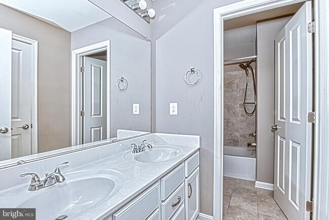 Building Photo - 4302 Edosomwan Ln