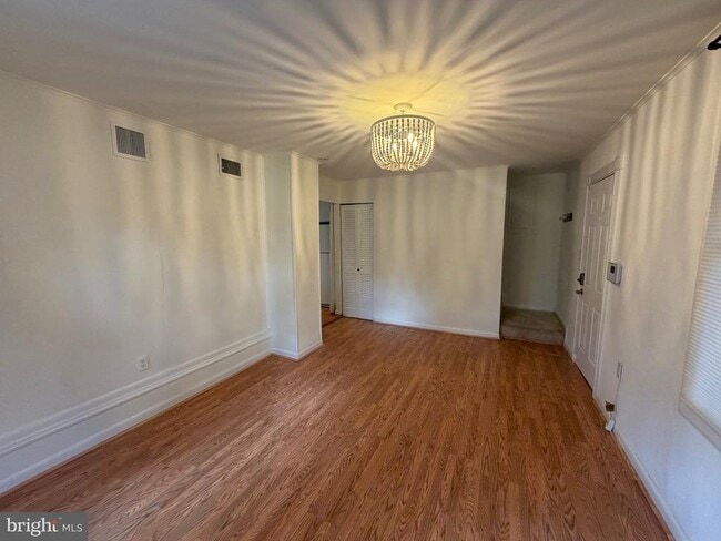 Building Photo - 5014 Delaware St