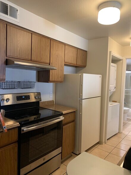 Building Photo - 2575 S Syracuse Way