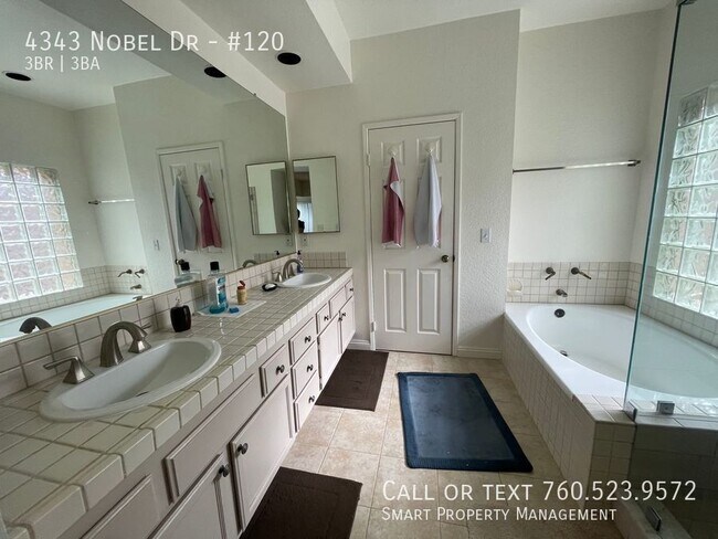 Building Photo - 4343 Nobel Dr