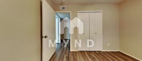 Building Photo - 2822 Canary Ln
