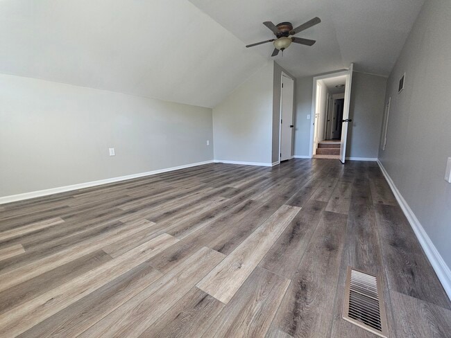 Building Photo - 3130 Bellshire Way