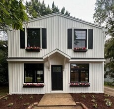 Building Photo - 23544 N High Rdg Dr