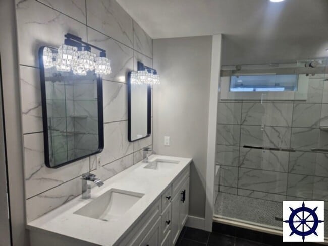 Building Photo - 4555 Horne Ave