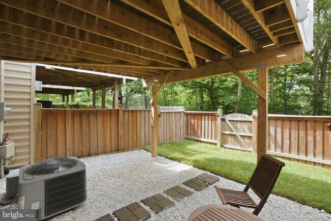 Building Photo - 8133 Dove Cottage Ct