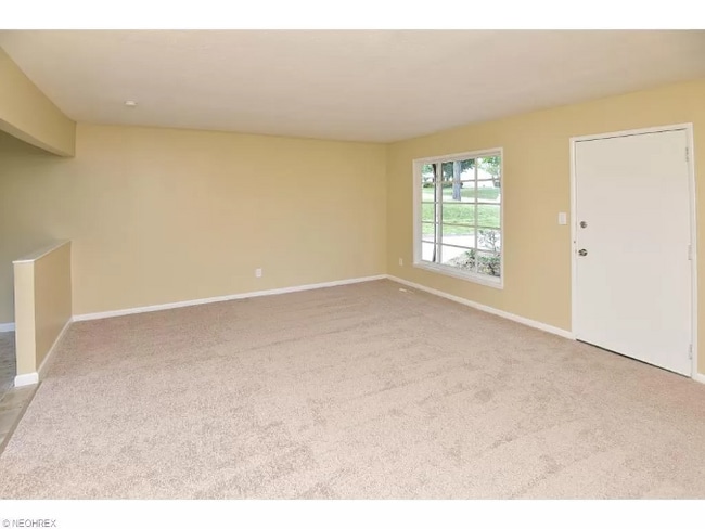 Building Photo - 25240 Sandhurst Rd