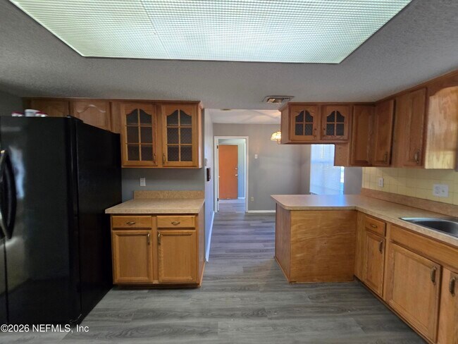 Building Photo - 5639 Sophist Cir N