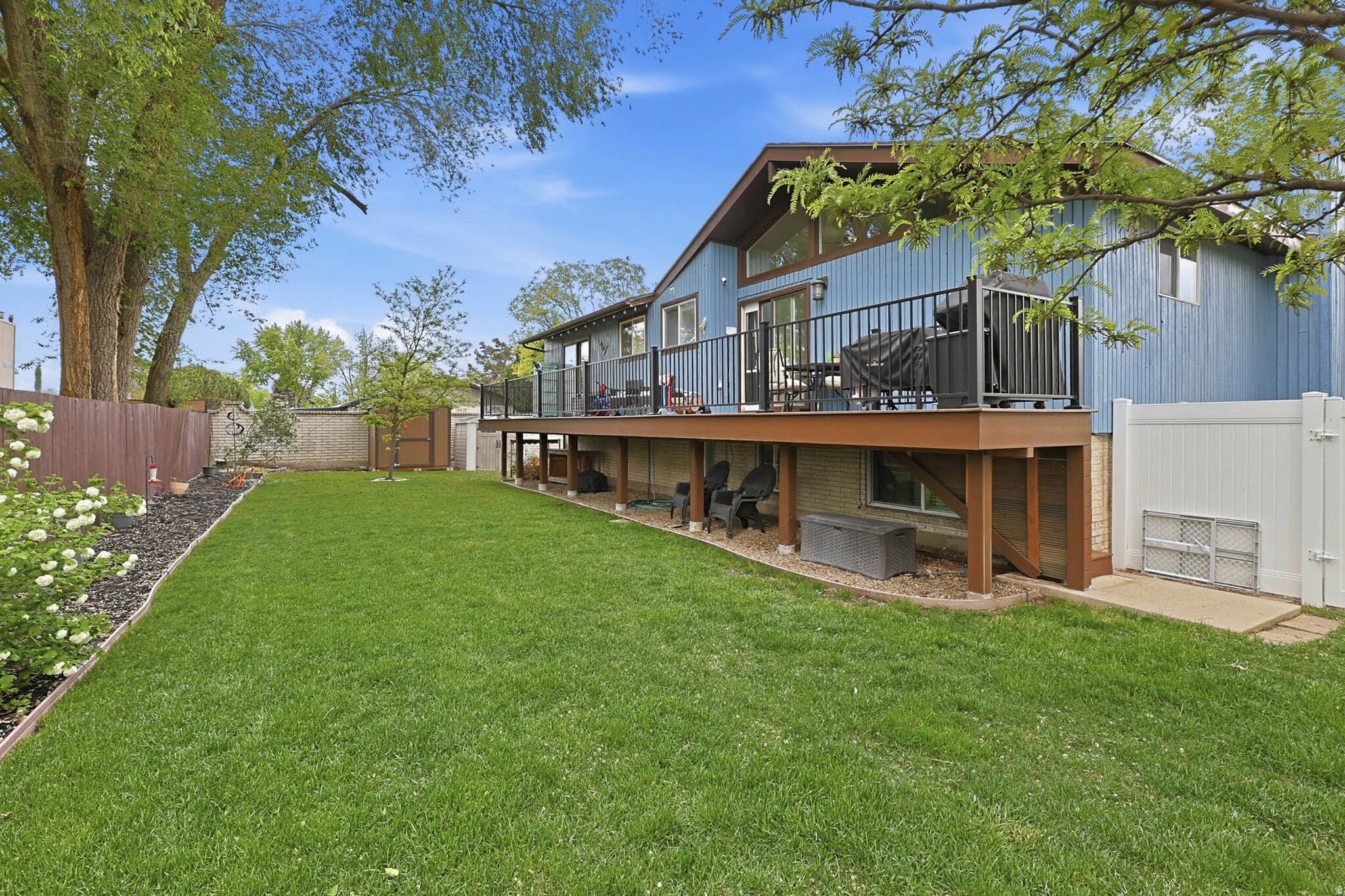 Building Photo - 9107 S Peach Blossom Dr