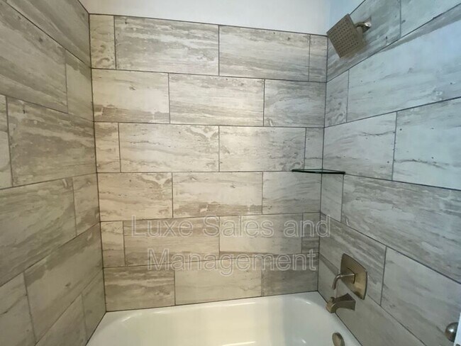 Building Photo - 8513 NW 77th Pl