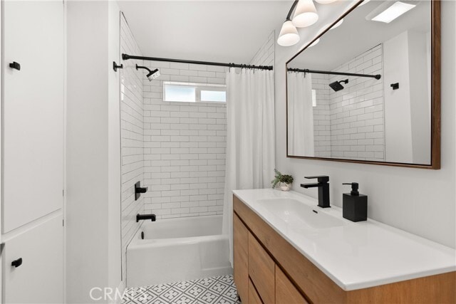 Building Photo - 2190 Gondar Ave