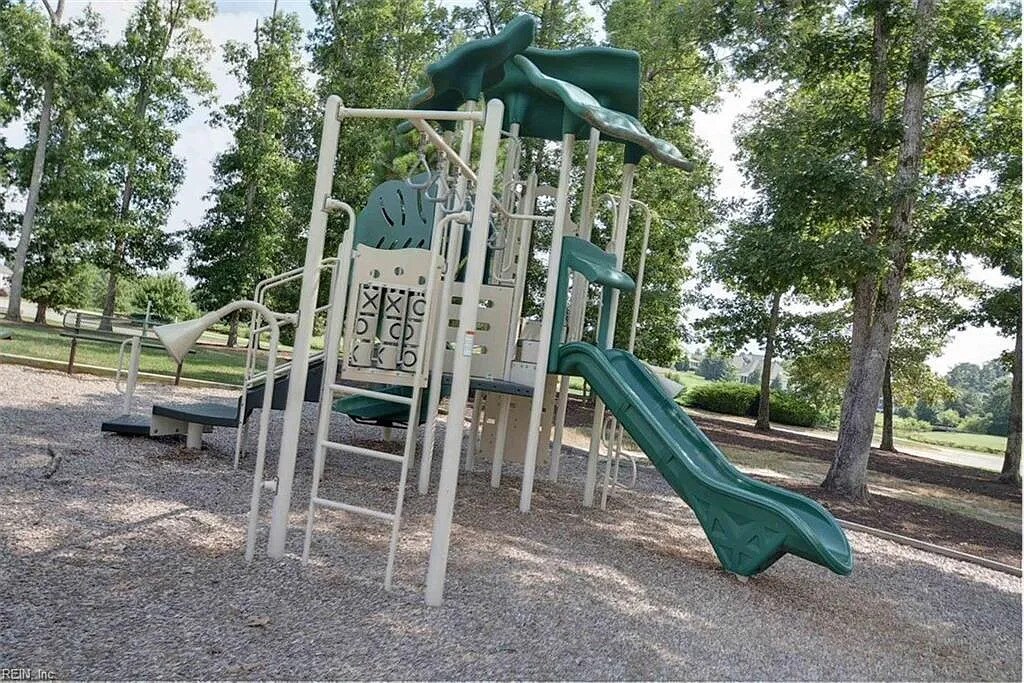 Building Photo - 4009 Thorngate Dr